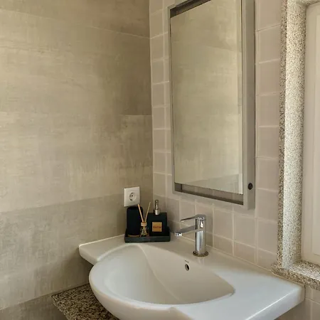 Casinha Dos Carris Holiday home Valenca