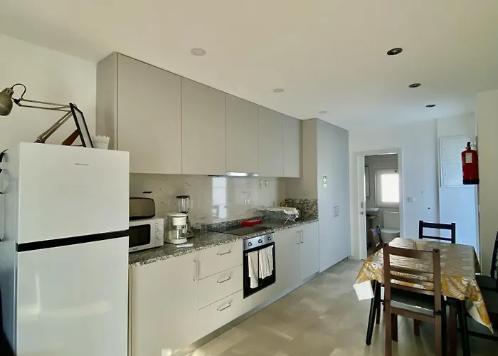 Casinha Dos Carris * Valenca