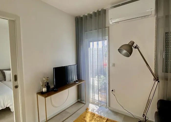 Casinha Dos Carris * Valenca