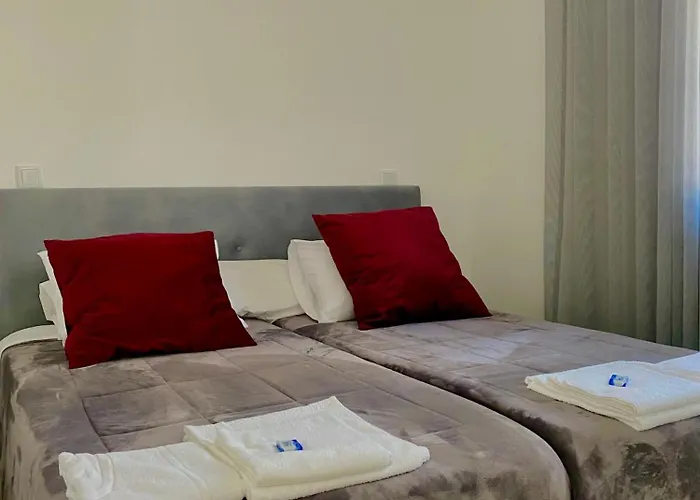 Casinha Dos Carris * Valenca